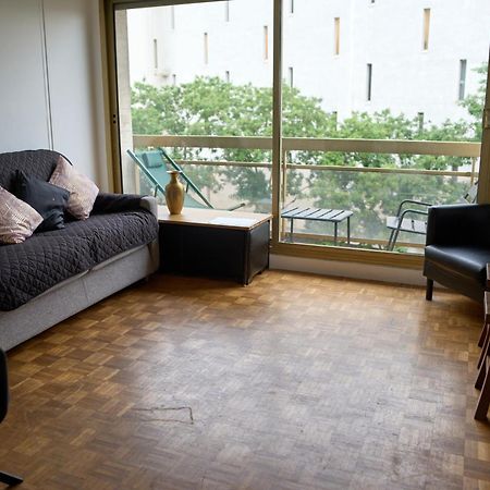 Entiry Apartment, Private Rooms In Paris Exterior photo