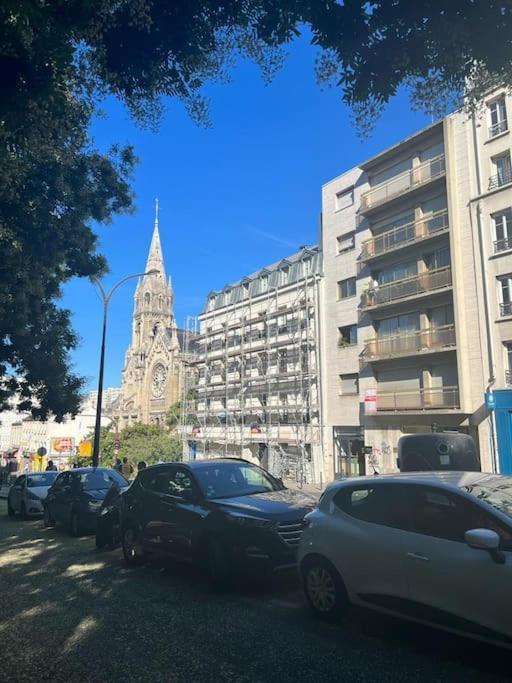 Entiry Apartment, Private Rooms In Paris Exterior photo