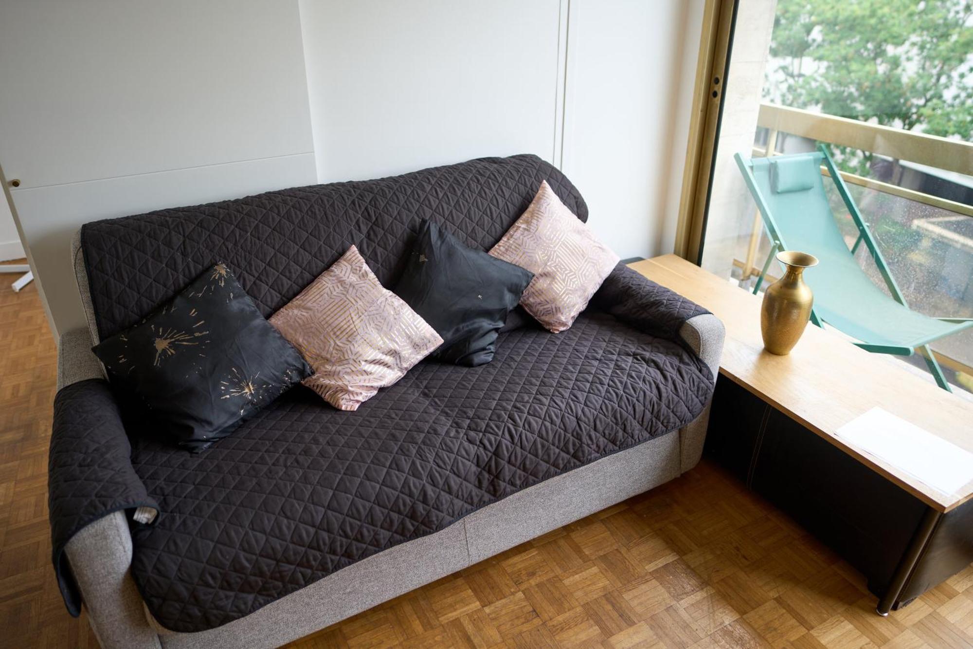 Entiry Apartment, Private Rooms In Paris Exterior photo